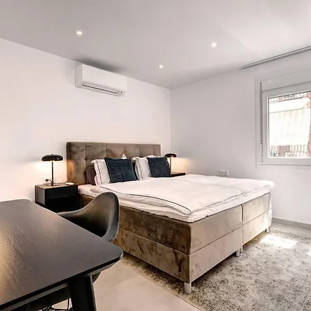 022 Stylish & Modern Apt, Near * Fuengirola